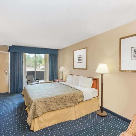 Knights Inn Overland Park Mission Esterno foto